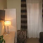 House 2* Roma