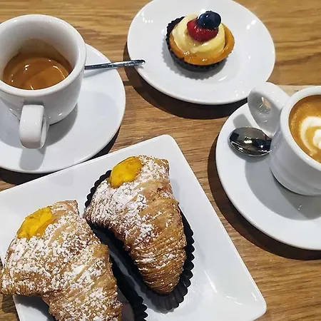 House Bed & Breakfast 2*