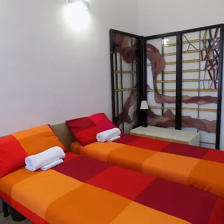 לינה וארוחת בוקר House רומא