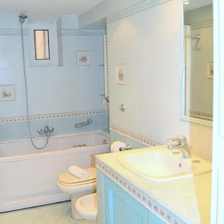 House 3*