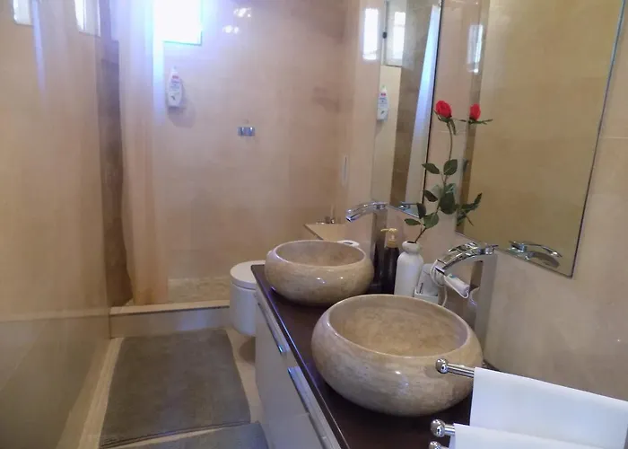 Bed and breakfast House 2*