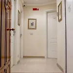 House 2* Rzym