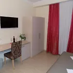 Nocleg ze śniadaniem House 2*